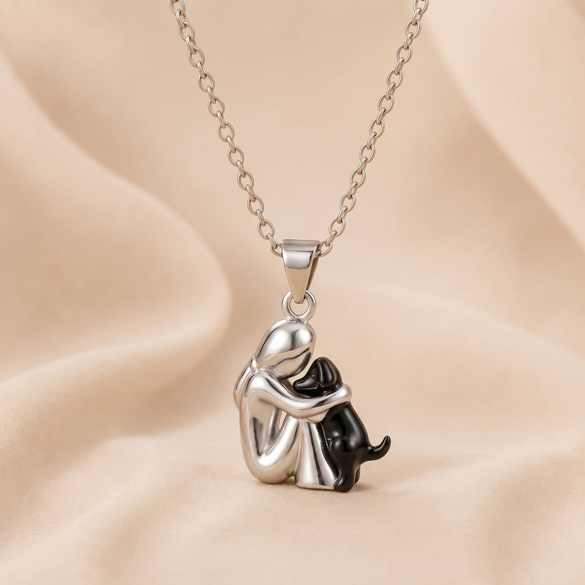 Collar Abrazo Eterno con perro, acabado en negro