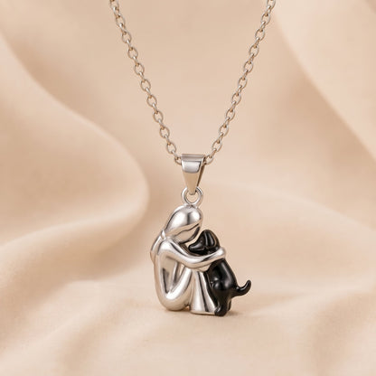 Collar Abrazo Eterno con perro, acabado en negro
